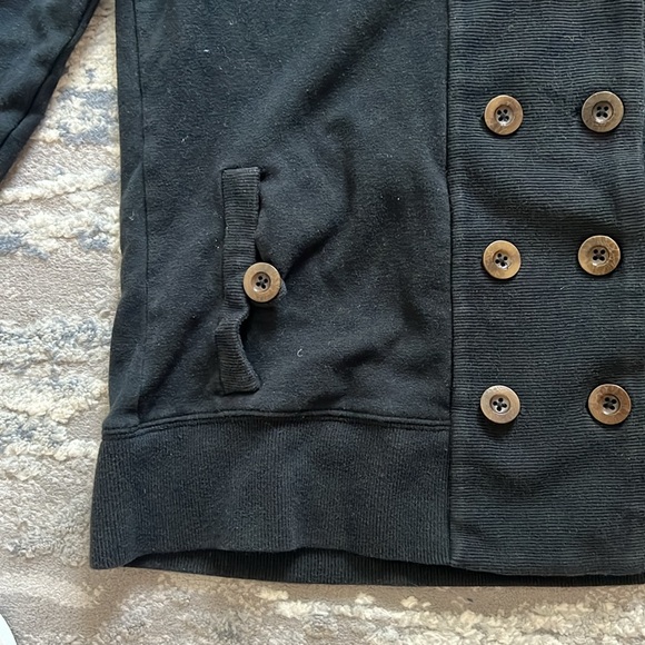 Banana Republic Sweater - Picture 3 of 3